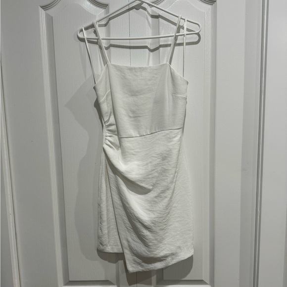 White Mjni Dress - Picture 2 of 4